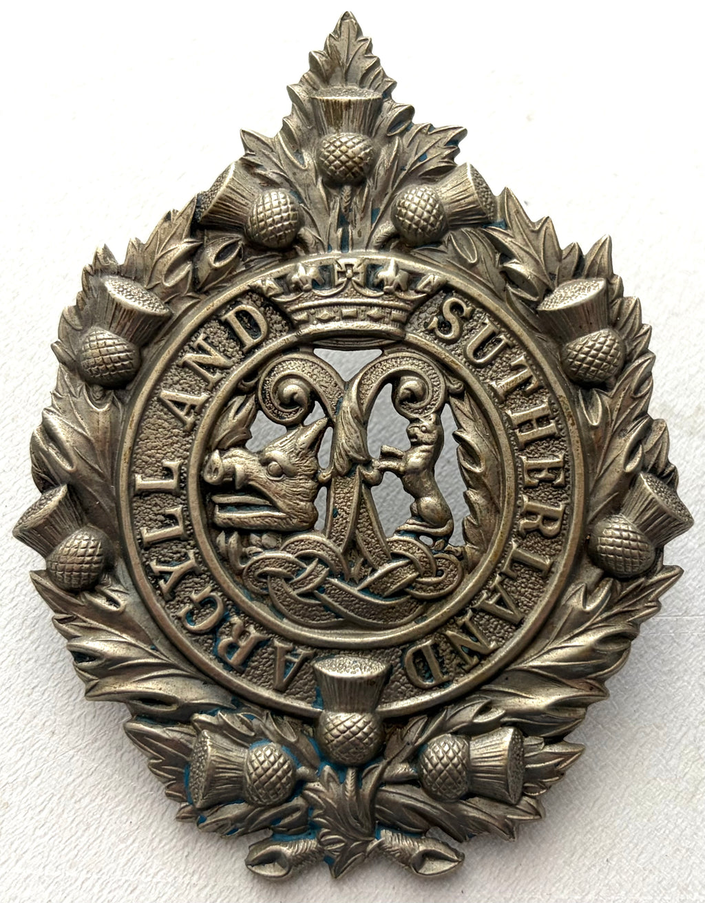 WWII Era Argyll And Sutherland Highlanders Cap Badge