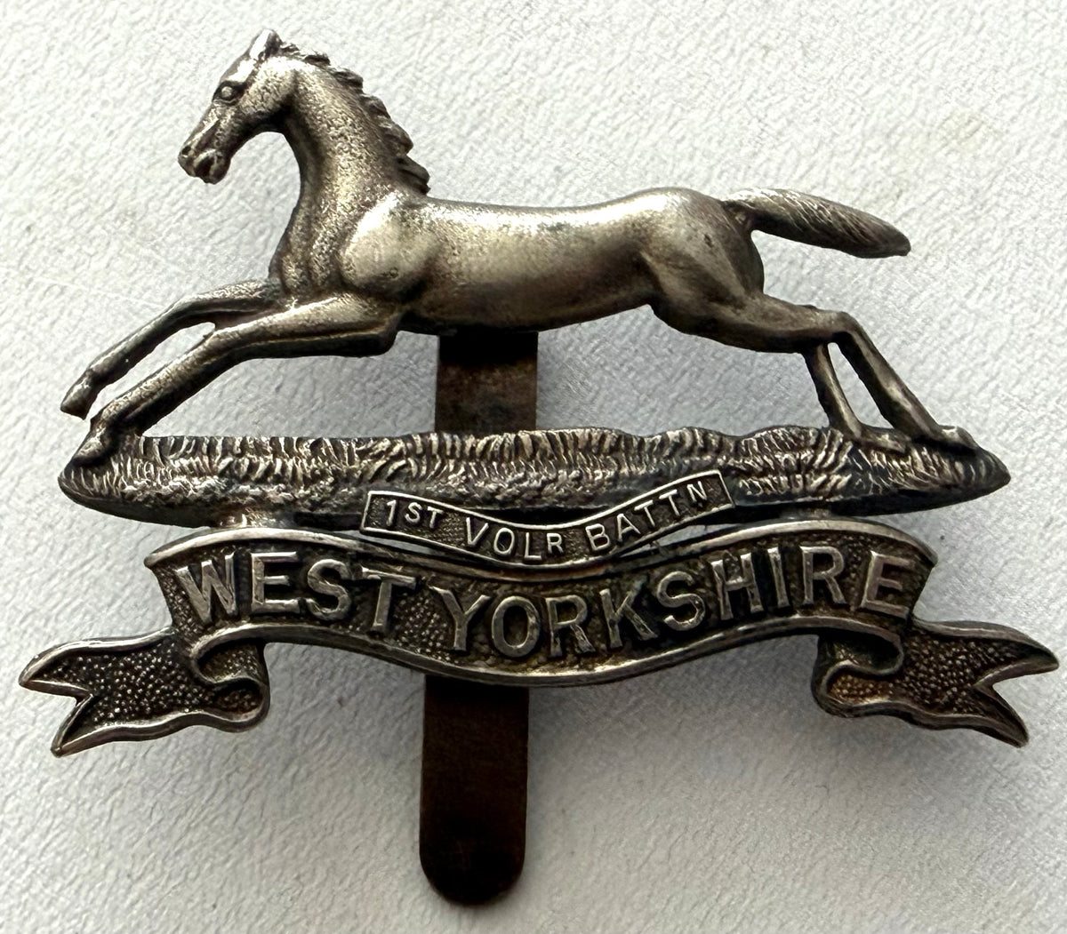 1905-1908 West Yorkshire Regiment 1st Volunteer Battalion Cap Badge