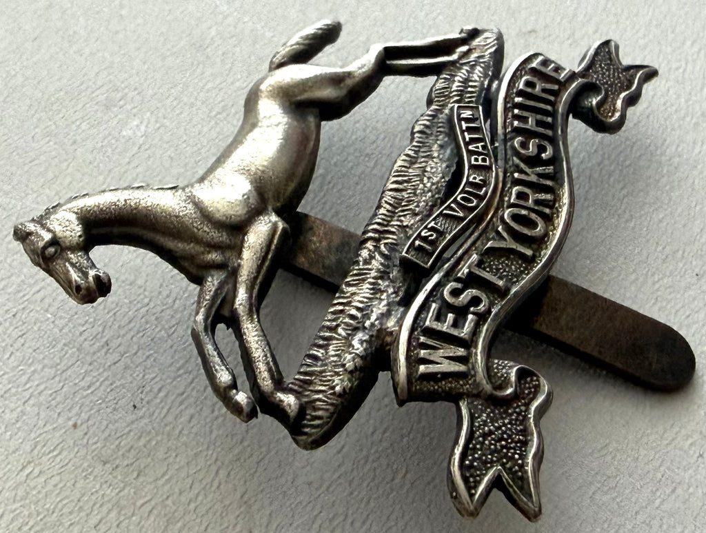 1905-1908 West Yorkshire Regiment 1st Volunteer Battalion Cap Badge