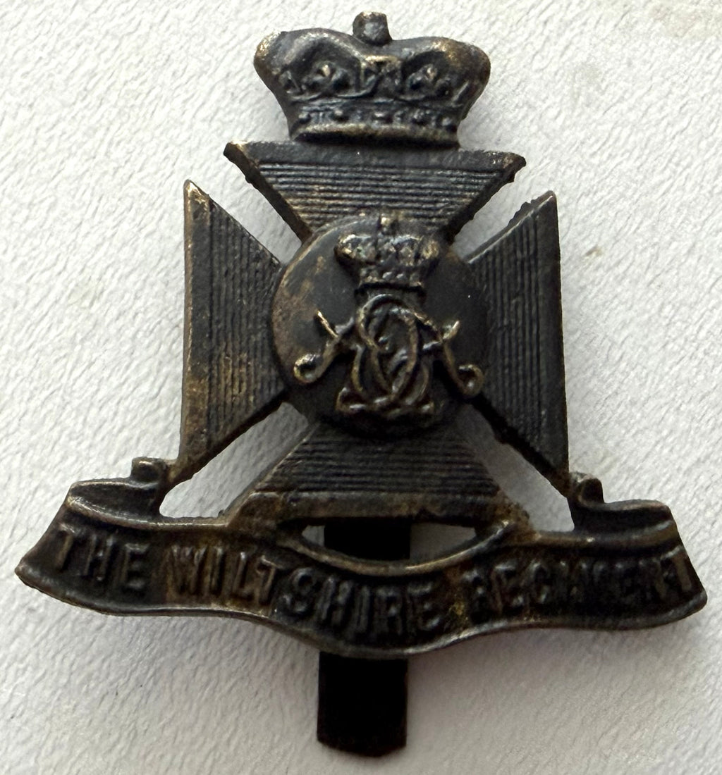 WWI Era The Duke of Edinburgh Wiltshire Regiment Cap Badge