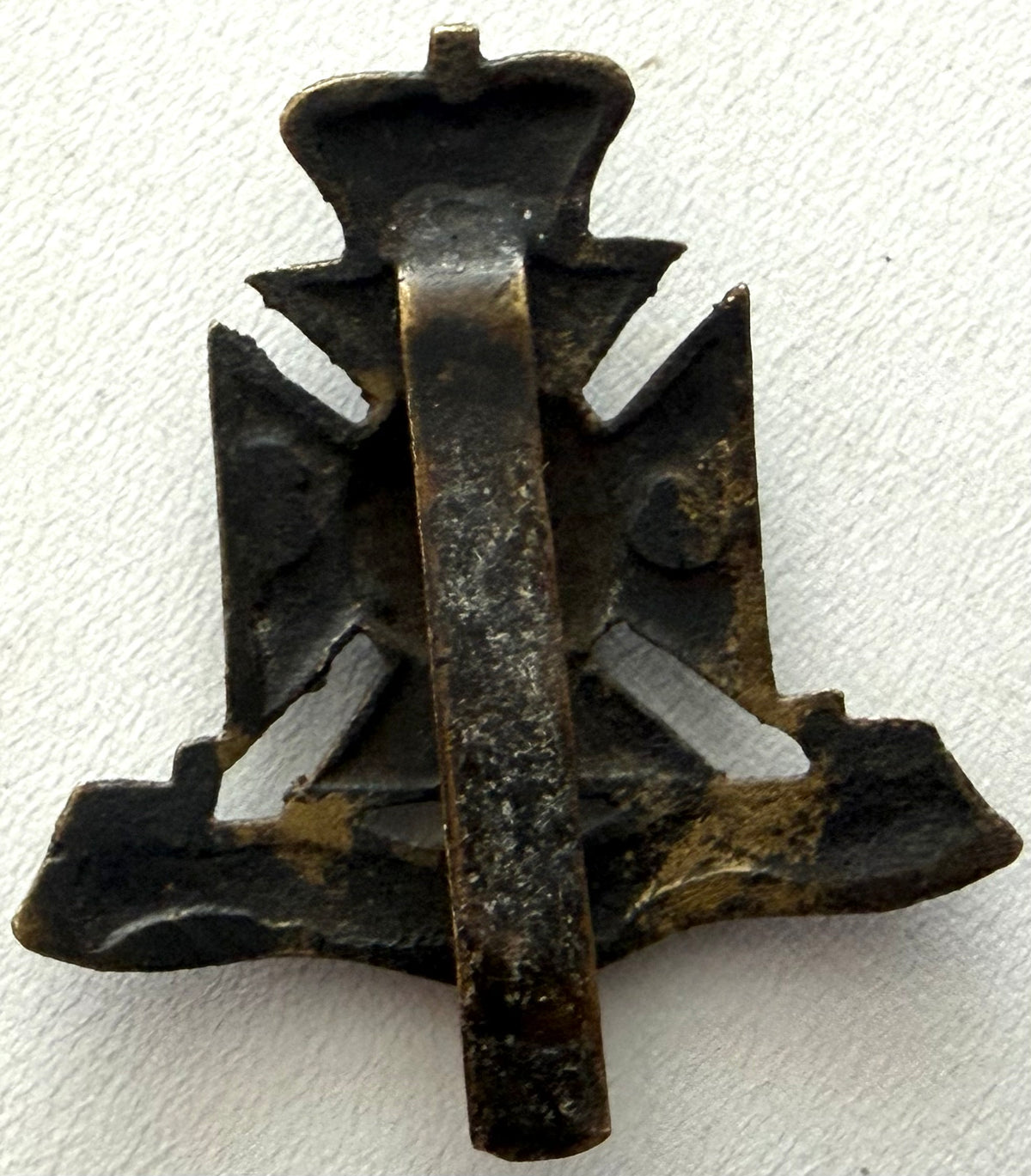 WWI Era The Duke of Edinburgh Wiltshire Regiment Cap Badge