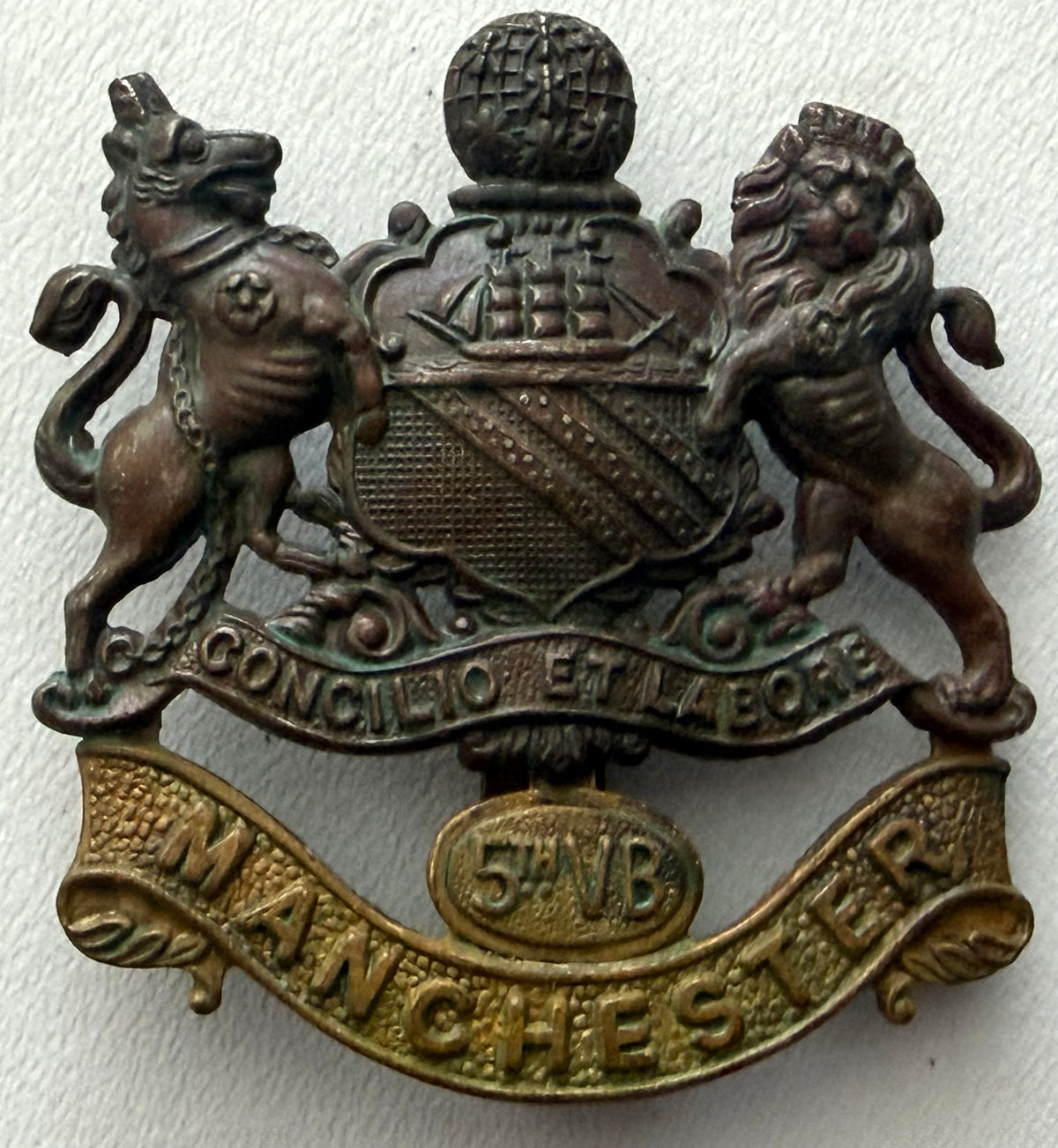WWI Era 5th Volunteer Battalion, Manchester Regiment, Cap Badge