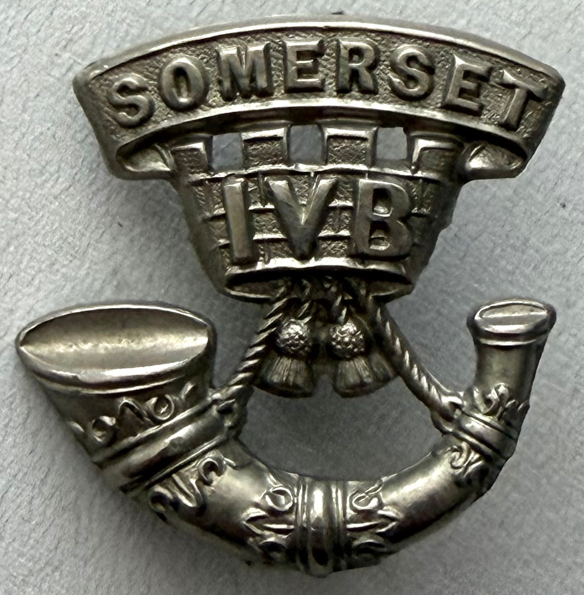 WWI Era Somerset Light Infantry 1st Volunteer Battalion Collar Badge